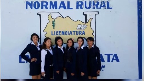 Licenciatura en educación primaria.